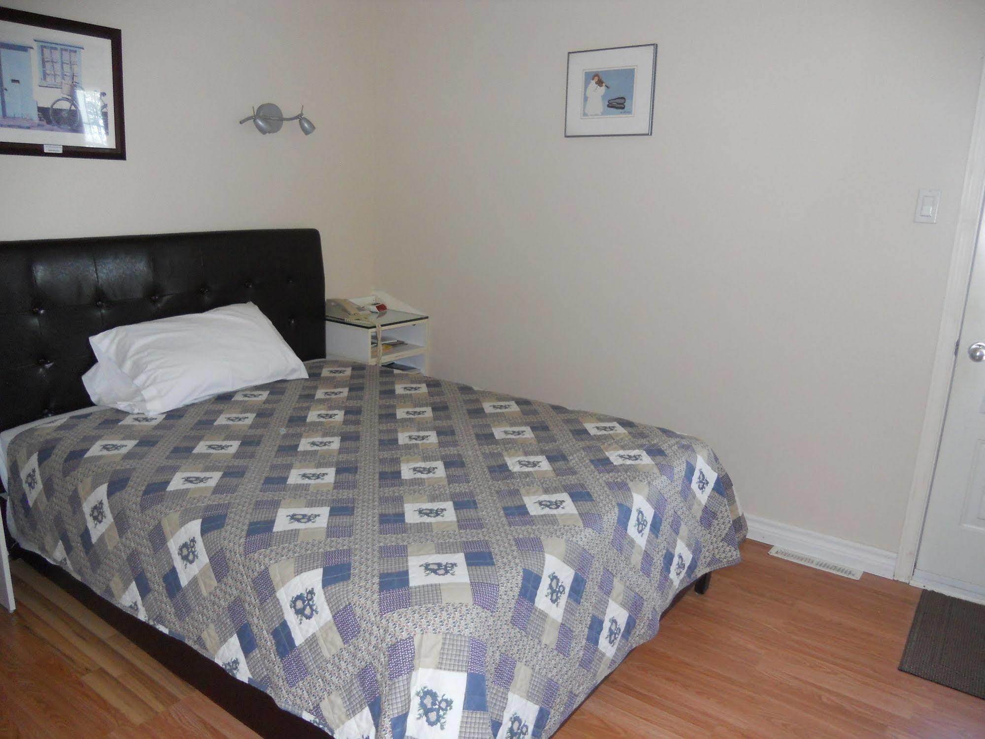 Motel Normandie Louiseville Eksteriør bilde
