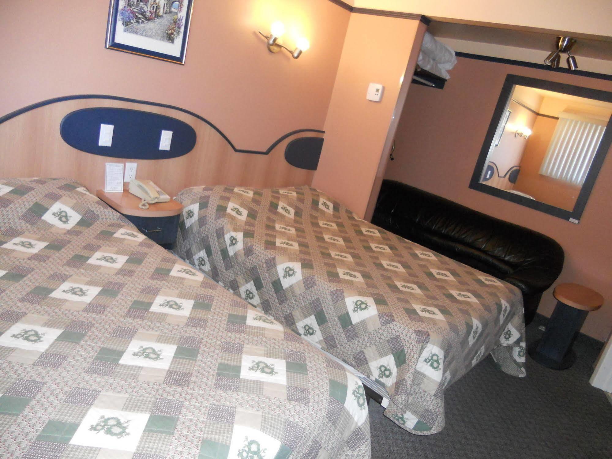 Motel Normandie Louiseville Eksteriør bilde