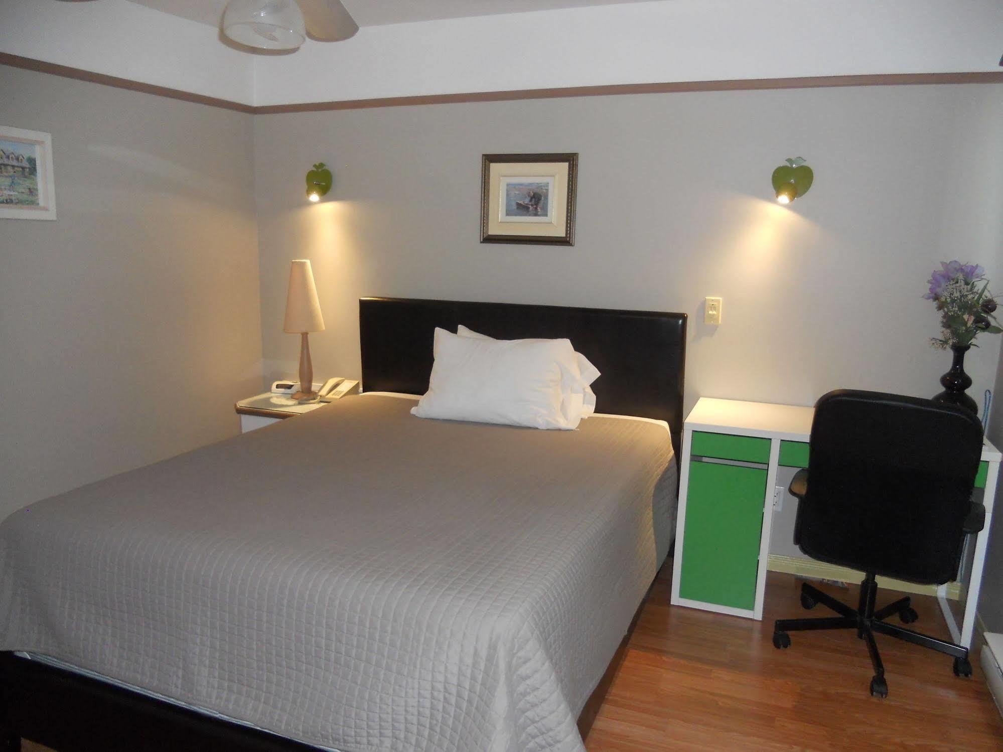 Motel Normandie Louiseville Eksteriør bilde