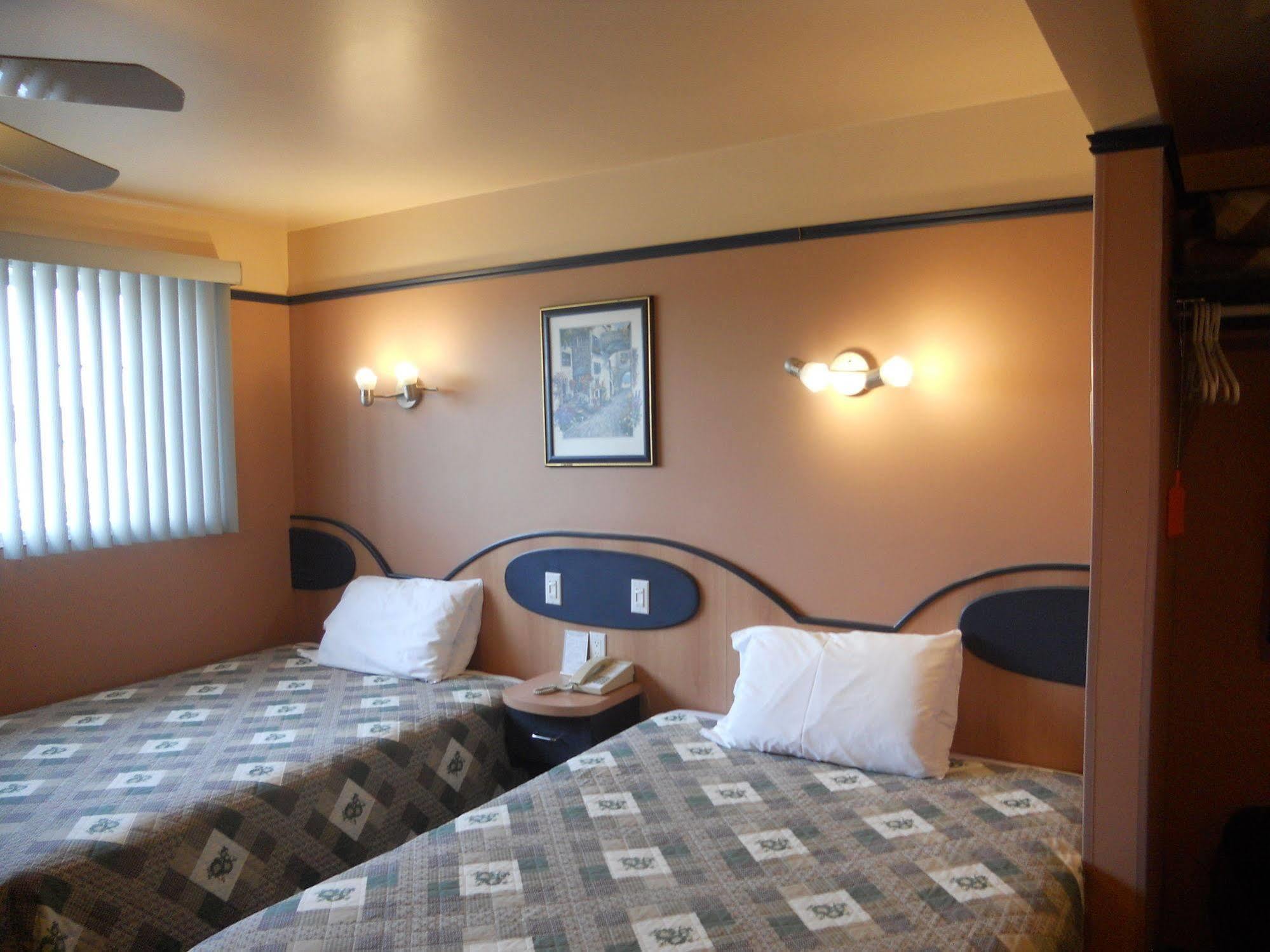 Motel Normandie Louiseville Eksteriør bilde